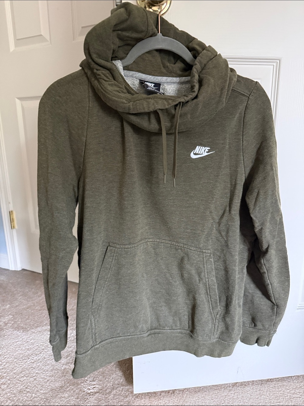 Nike Womenβs Olive Green Cowl Neck Pullover Sweatshirt size L